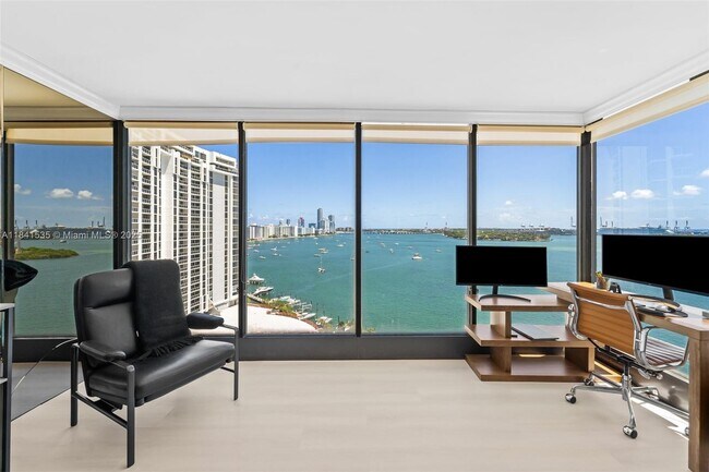 Foto del edificio - 5 Island Ave