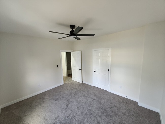 Building Photo - 409 W Mansfield St