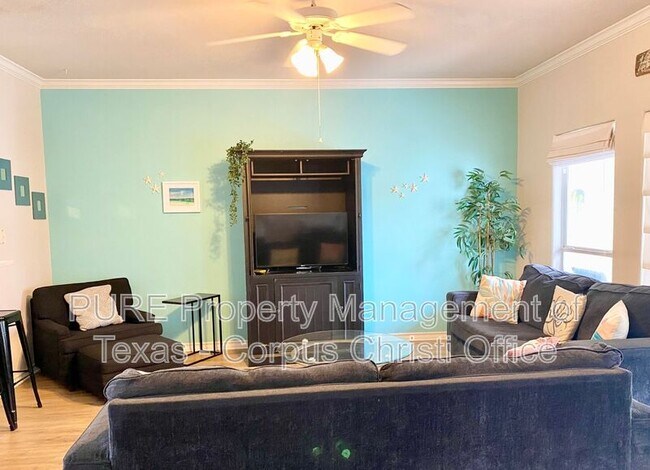 Foto del edificio - 15102 Leeward Dr