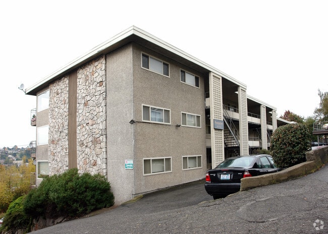 Fountain Court Apartments 2516 14th Ave W Seattle WA 98119 Fountain Court Apartments 2516 14th Ave W Seattle WA 98119