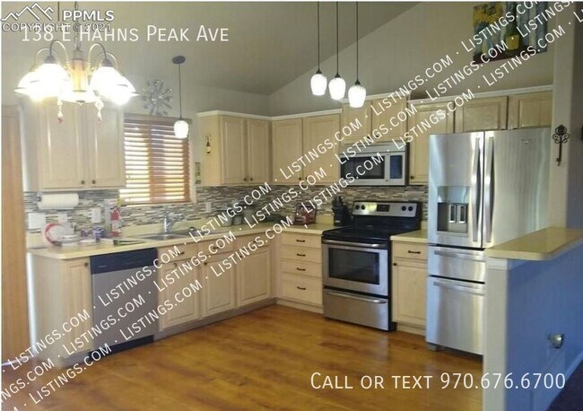 Foto del edificio - 138 E Hahns Peak Ave
