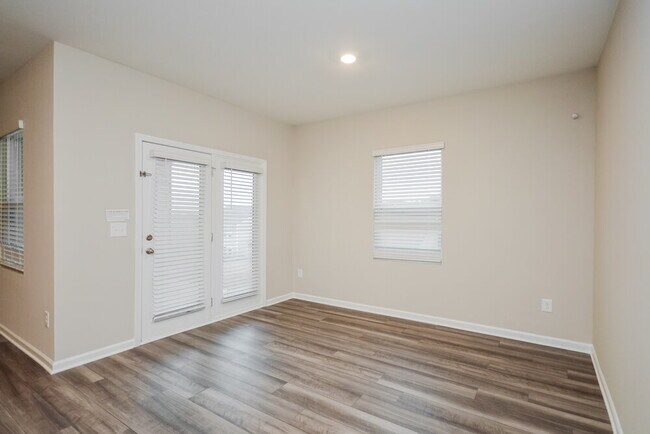 Foto del edificio - 590 Knightsbridge Ln