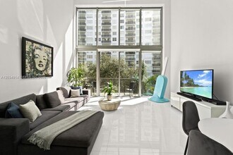 Building Photo - 6000 Collins Ave