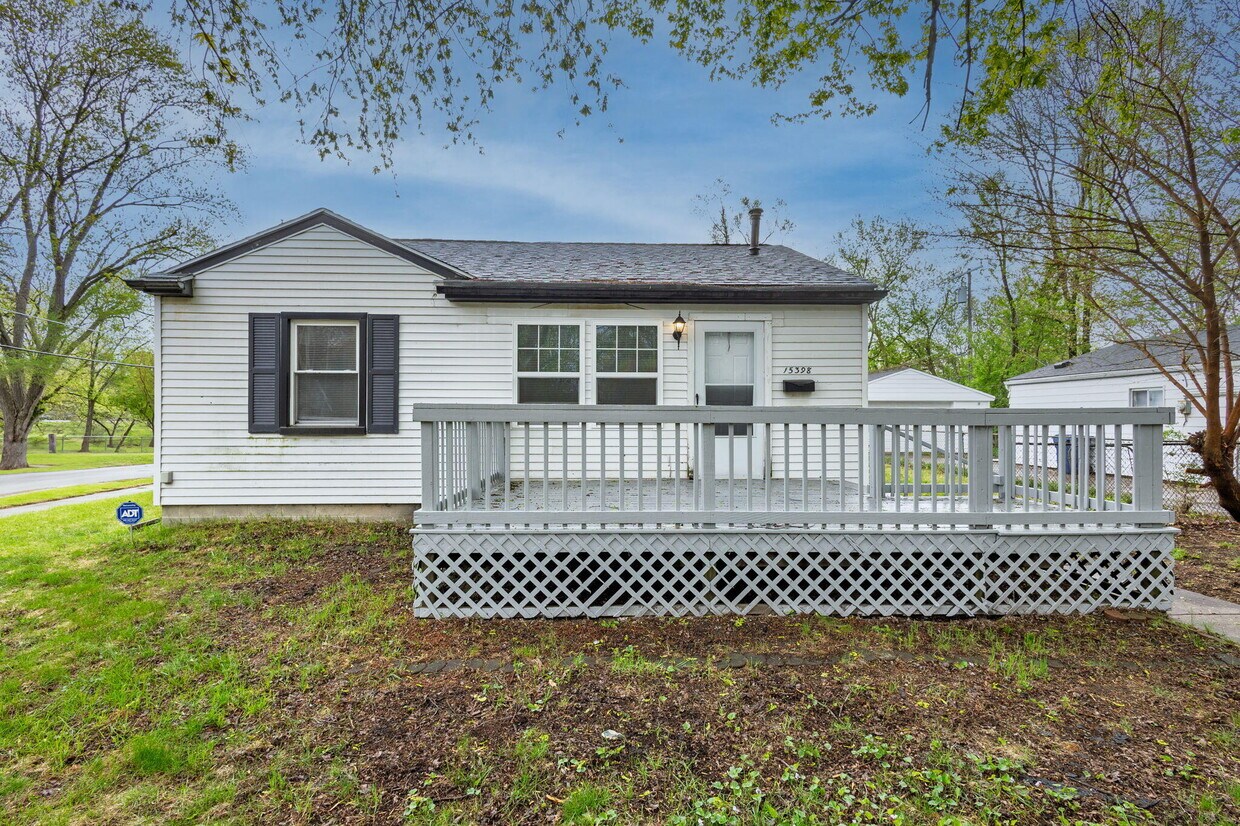 Foto principal - 15398 Garfield St