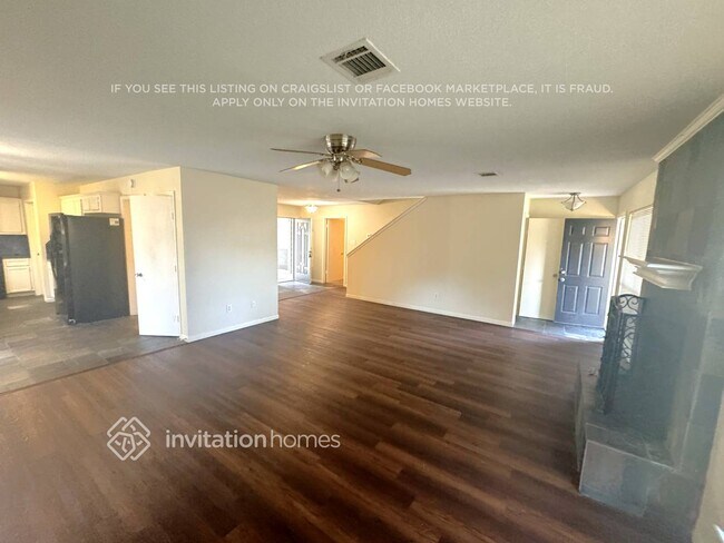 Foto del edificio - 6902 Fawn River Dr