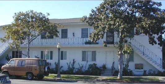 Primary Photo - 10878 Venice Blvd