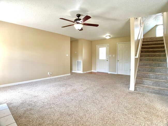 Foto del edificio - 4080 Challis Dr