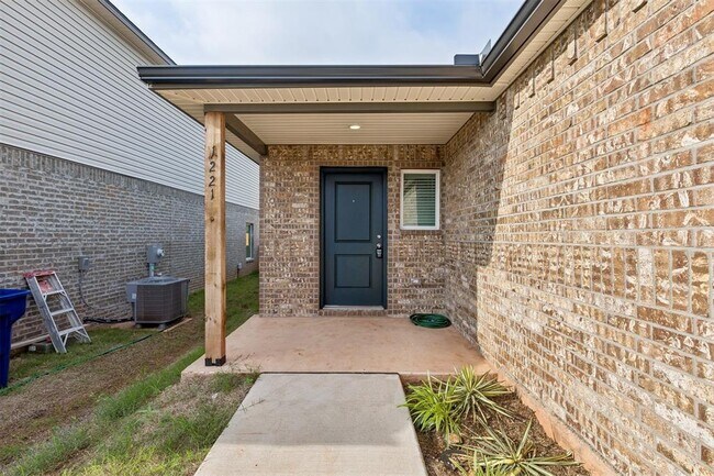 Foto del edificio - 1221 Colt Dr