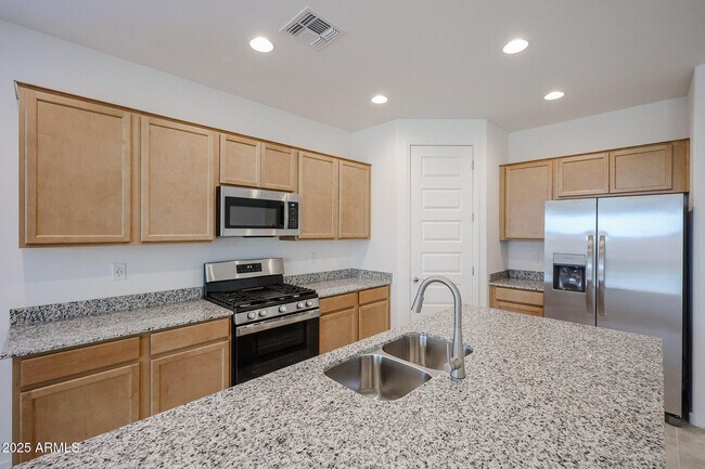 Building Photo - 25208 N 172nd Dr