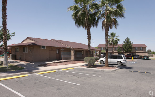 Building Photo - The Quail Place Apartment Homes