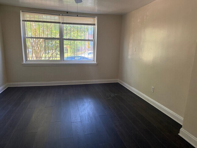 Building Photo - 63 Galveston Pl SW