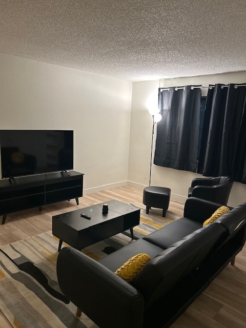 Foto del edificio - 3841 Daisy St