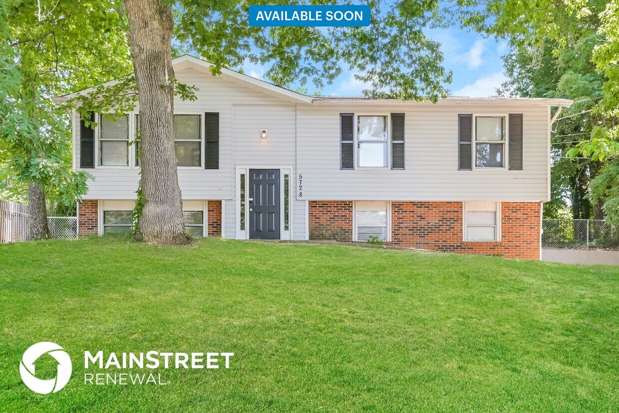Foto principal - 5728 Wooded Acres Dr NW