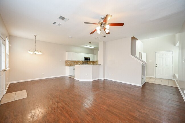 Foto del edificio - 6127 Yorkglen Manor Ln