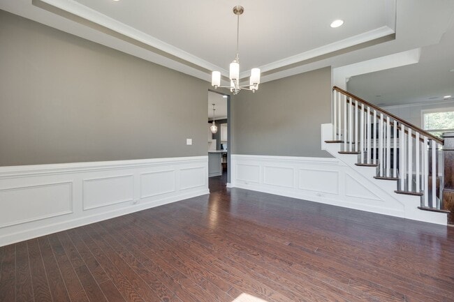 Building Photo - Gorgeous 4 bed 3.5 bath French country hom...