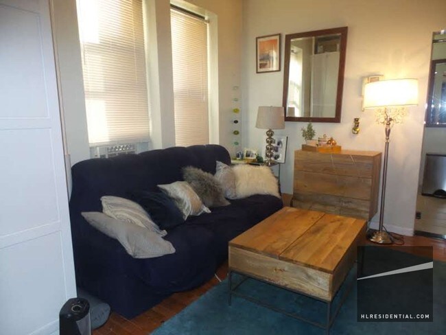 Foto del edificio - 2849 34th St