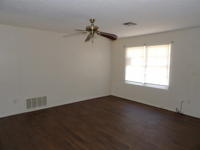 Foto del edificio - 2312 NW 30th St