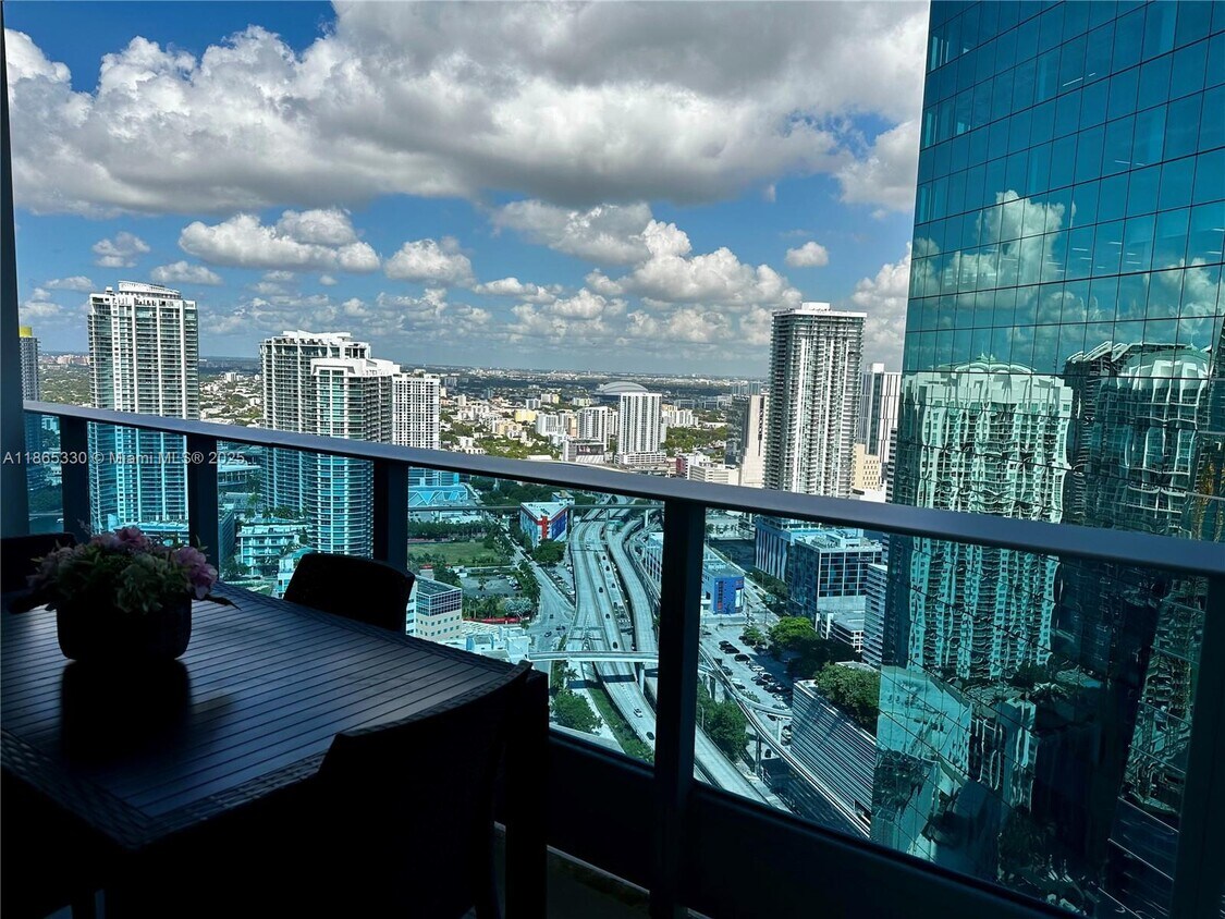 Foto del edificio - 200 Biscayne Blvd Way