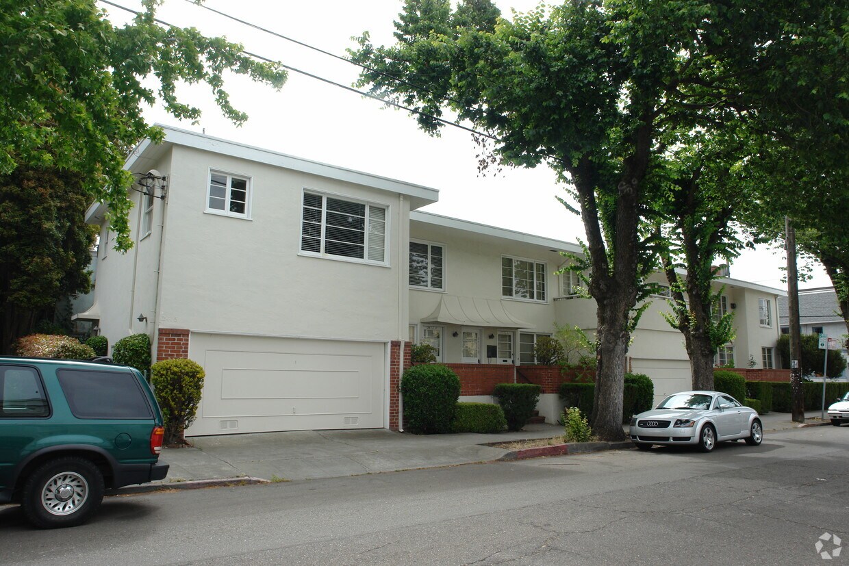Foto del edificio - 2417-2423 Ellsworth St