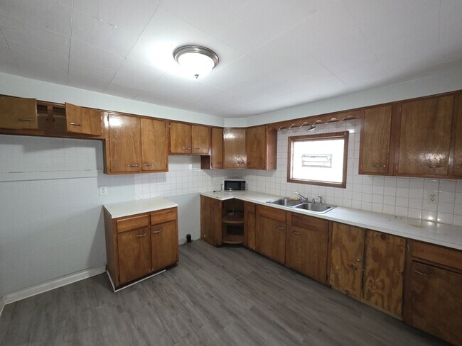 Foto del edificio - 1815 Willow Ave
