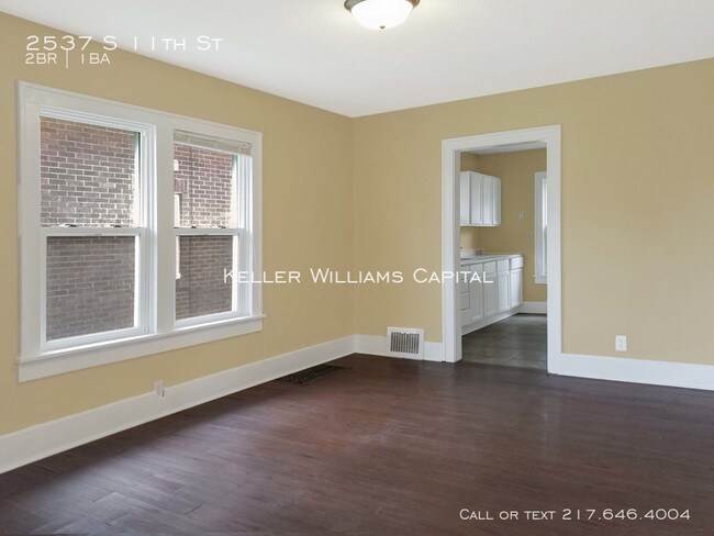 Building Photo - 2537 S 11th St