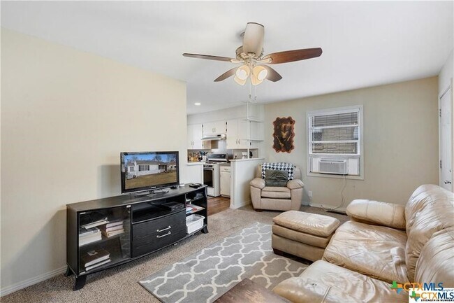 Foto del edificio - 1902 S 9th St