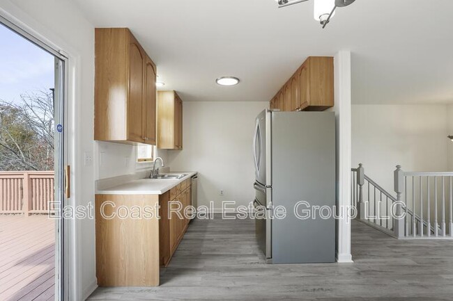 Building Photo - 1337 Cedarwood Dr