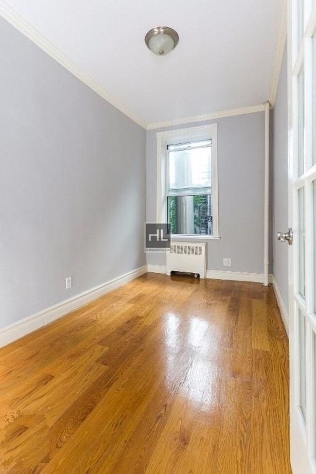 Building Photo - HUDSON ST.