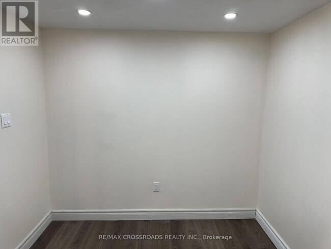 Photo du bâtiment - 3 Honey Dr