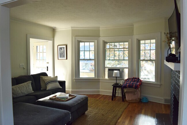 Foto del edificio - 1321 Lakewood Ave