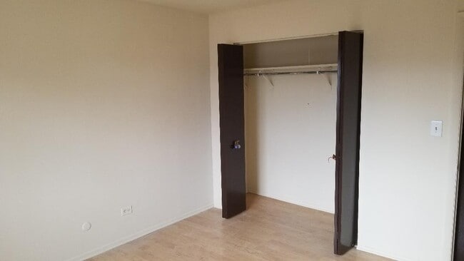 Building Photo - Salem Walk Apartments