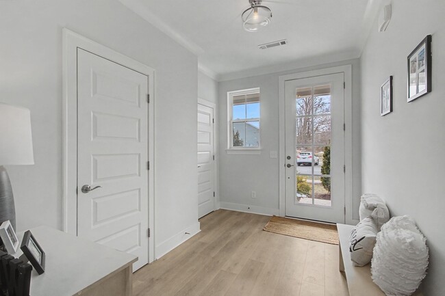 Building Photo - 3179 Sassafras Ln