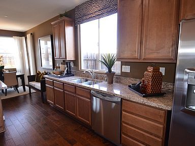 Building Photo - Beautiful East Davis Home
