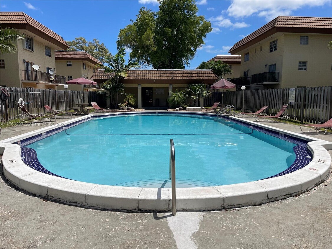 Foto principal - 8600 SW 109th Ave