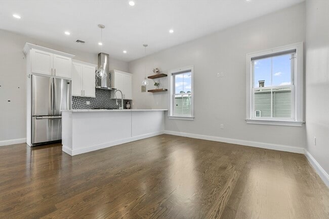 Foto del edificio - 189 Trenton St