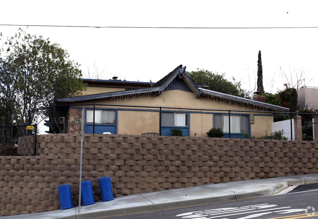 Foto principal - 502-510 S Tulip St