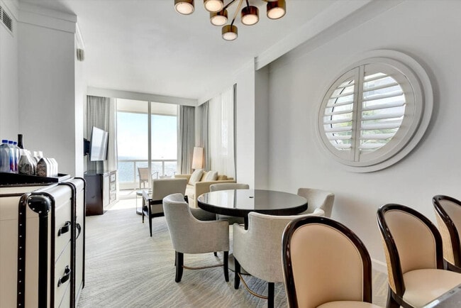 Foto del edificio - 4391 Collins Ave