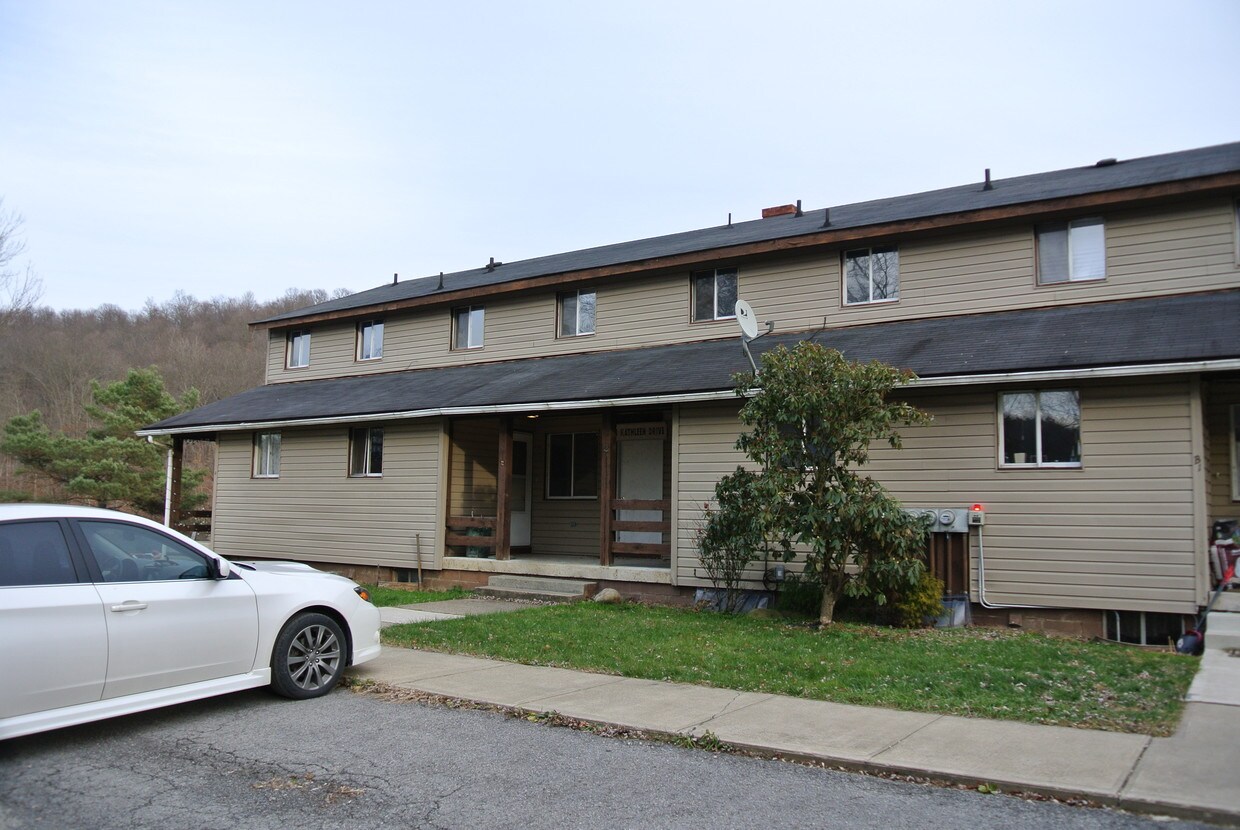 153 Kathleen Dr, New Brighton, PA 15066 Apartments in New Brighton