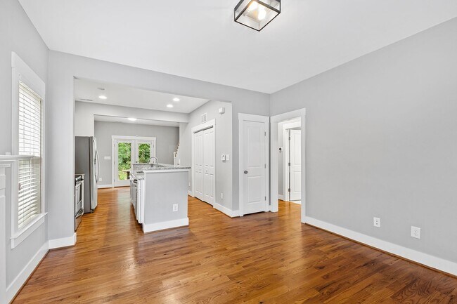 Foto del edificio - Charming Cape Cod in Tuscaloosa Lakewood!