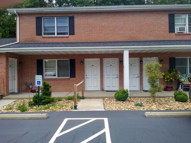 Foto del edificio - Tanglewood Apartments