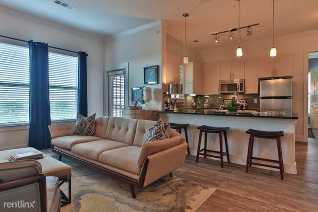 Foto del edificio - 1 br, 1 bath Apartment - 3331 TPC Pkwy