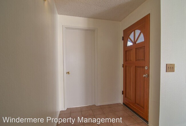 Building Photo - 3 br, 1 bath House - 14232 81st Ave NE