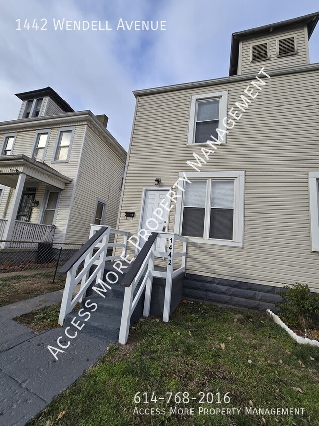 Primary Photo - Beautiful Remodeled Townhome