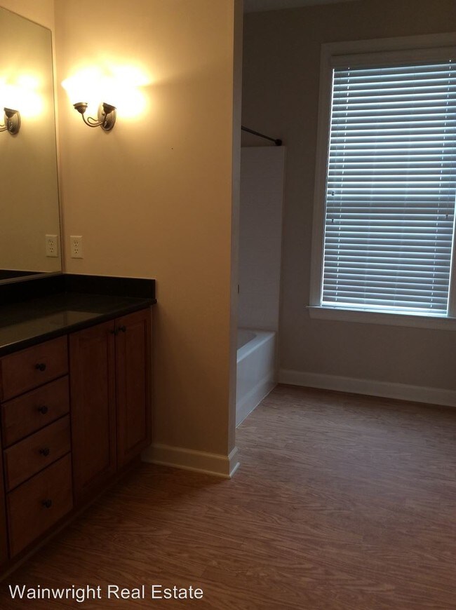 Building Photo - 3 br, 2.5 bath House - 5205 Averham Drive