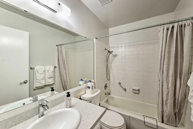 Foto del edificio - 123 Undisclosed