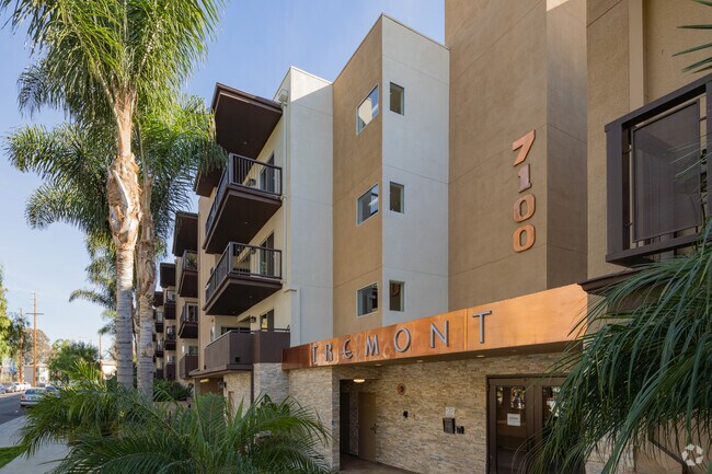 7100 Alvern St de los Ángeles, CA 90045 - Tremont