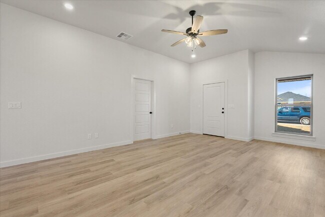 Foto del edificio - Beautiful New Build Home in Cypress Ranch!