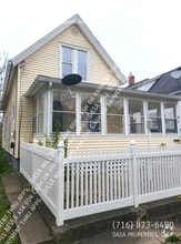 Building Photo - 96 Wilbur St