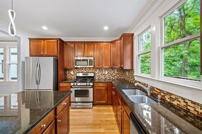 Foto del edificio - 1046 Wylie St SE