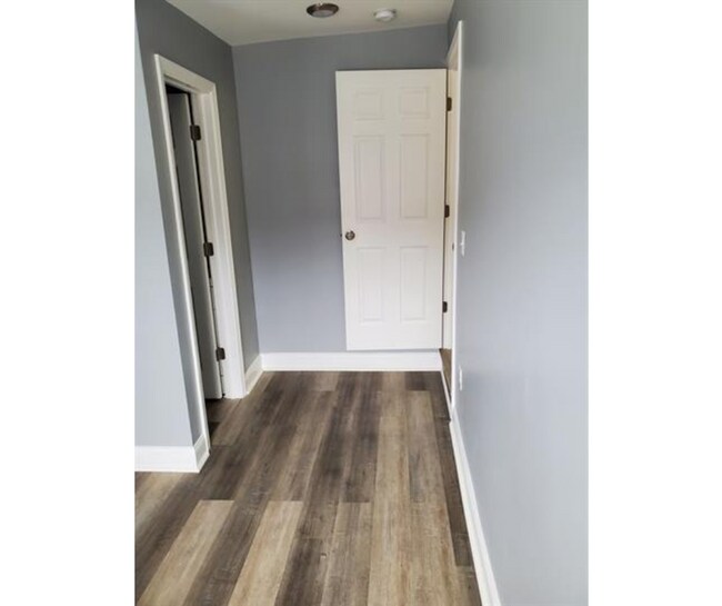 Foto del edificio - 2101 McHenry St